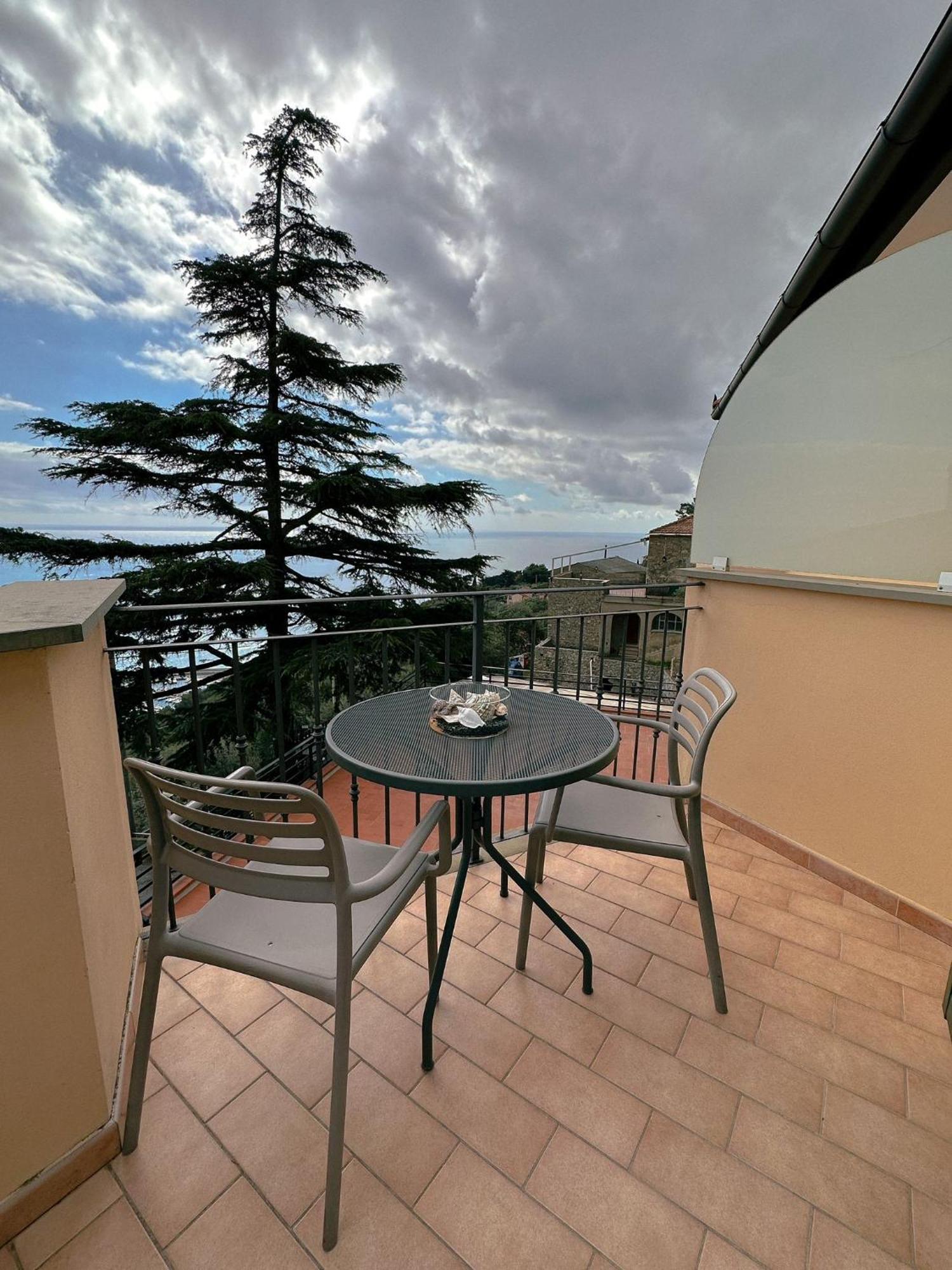 Hotel Rosita Финале Лигуре Экстерьер фото